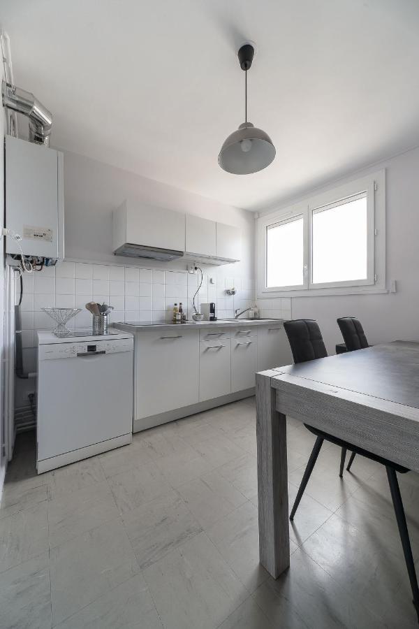 Le Raymond - Appartement Proche Du Centre Sportif, Des Rives De L'Allier Et Du Centre-Ville - Parking Vichy Esterno foto